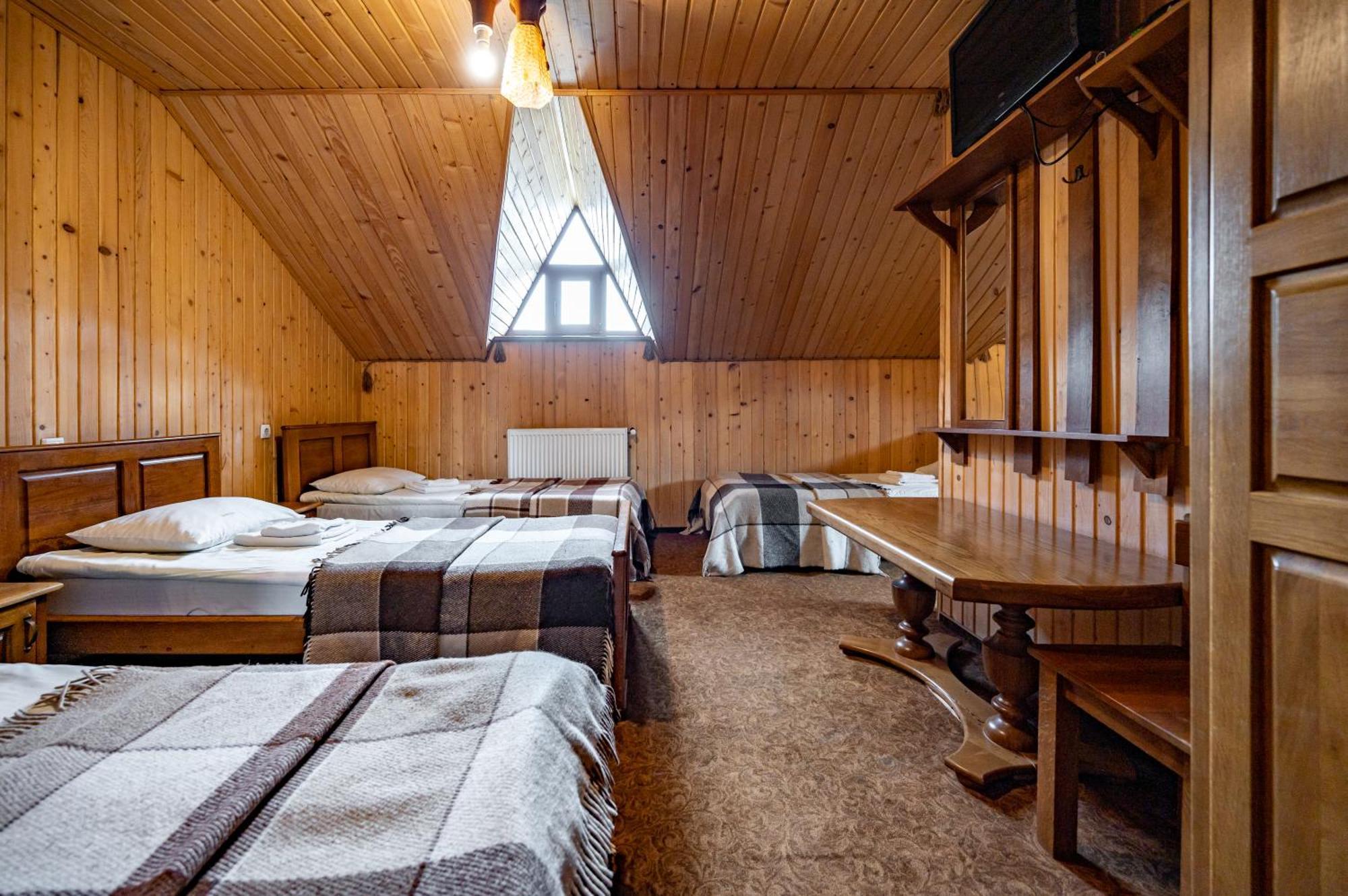 Марина Otel Bukovel Oda fotoğraf